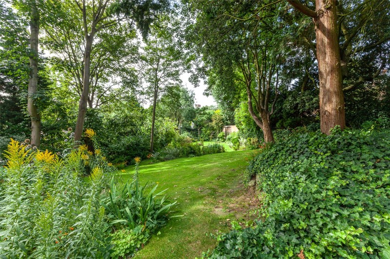 Southwood Heights, Southwood Lawn Road, London, N6
