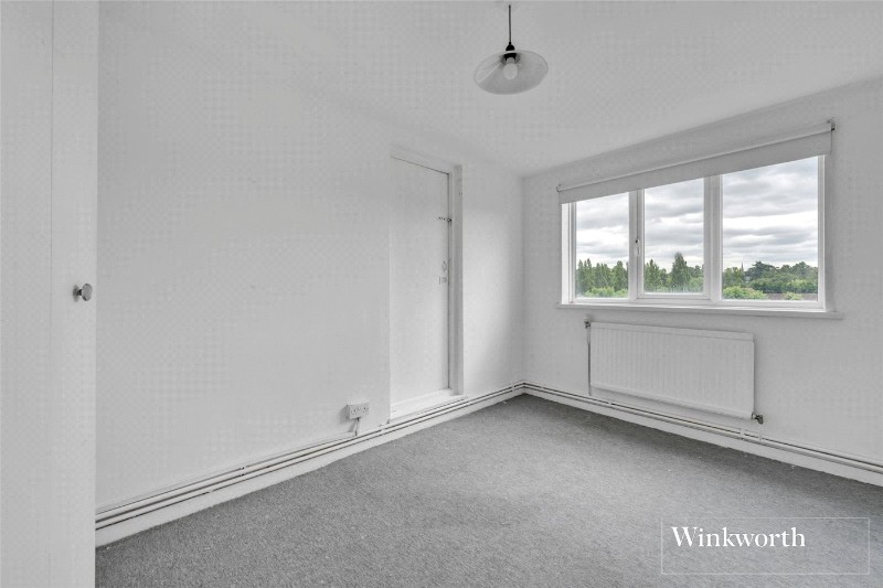 Old Farm Road, Strawberry Vale, London, N2
