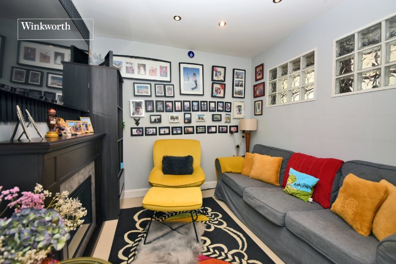 Lewiston Close, Worcester Park, KT4