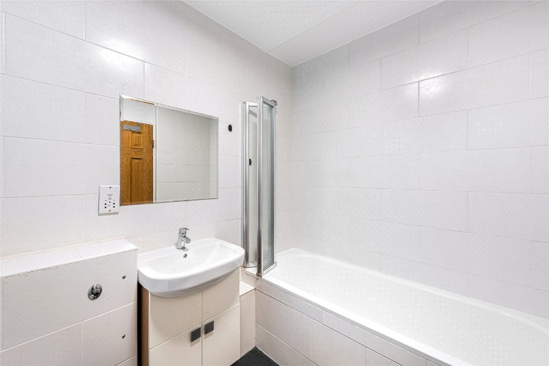 Churchill Gardens, London, SW1V