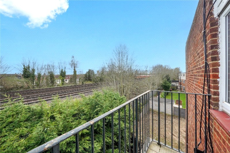 Delamere Road, London, SW20