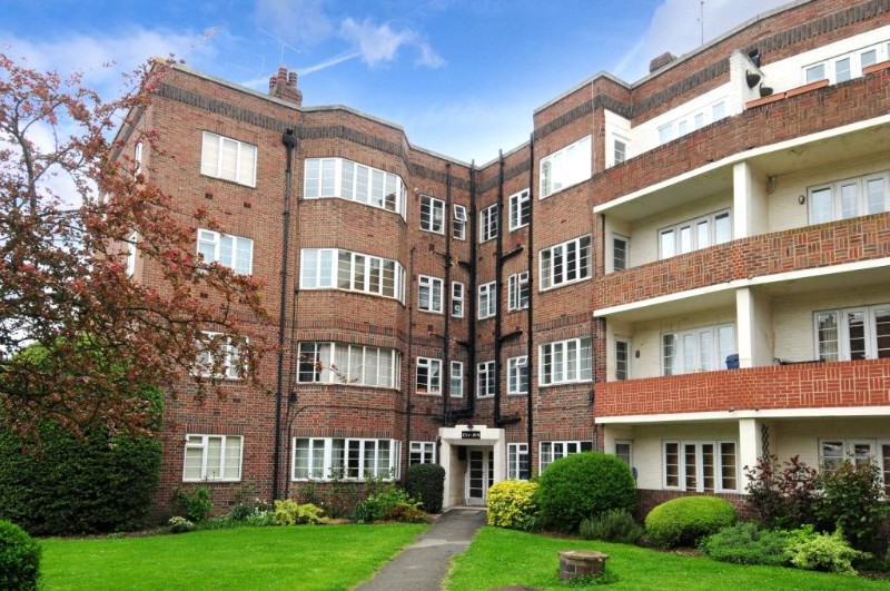 Chiswick Village, Chiswick, W4
