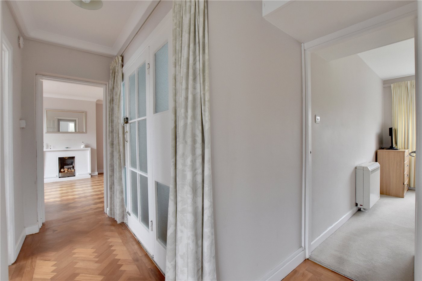 Picture No. 12hallwa