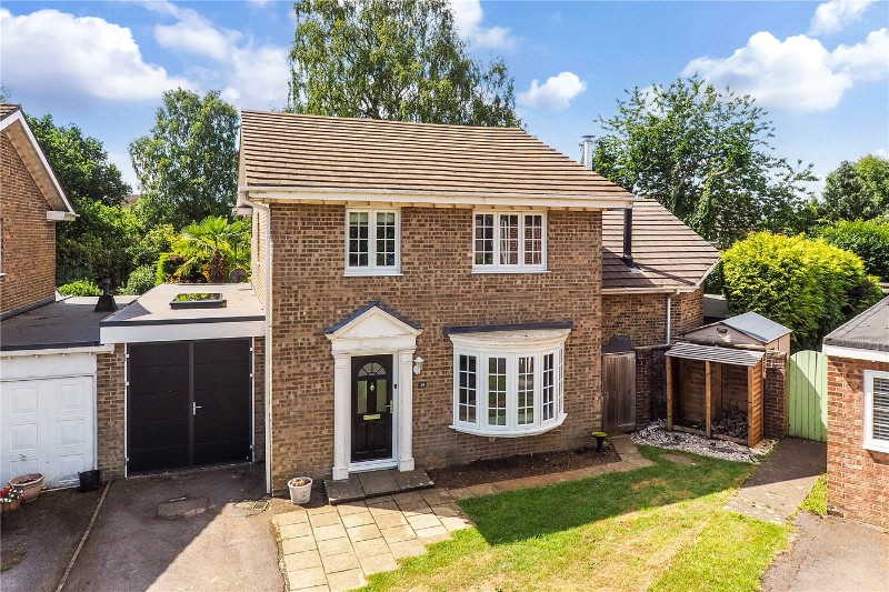 Selborne Close, Petersfield, Hampshire, GU32