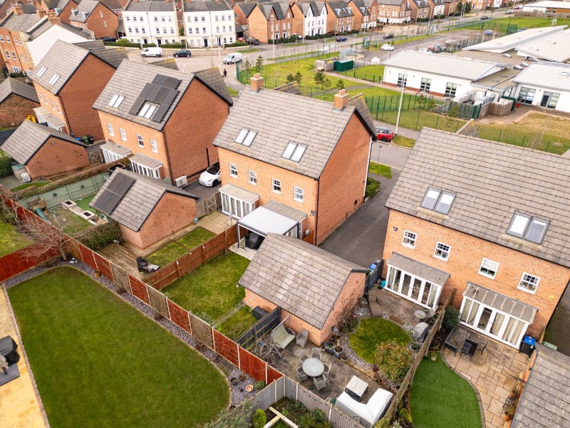 Garrett Drive, Warwick, Warwickshire, CV34