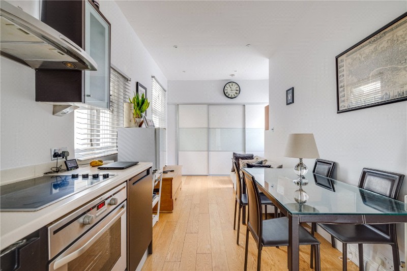 Quarrendon Street, London, SW6
