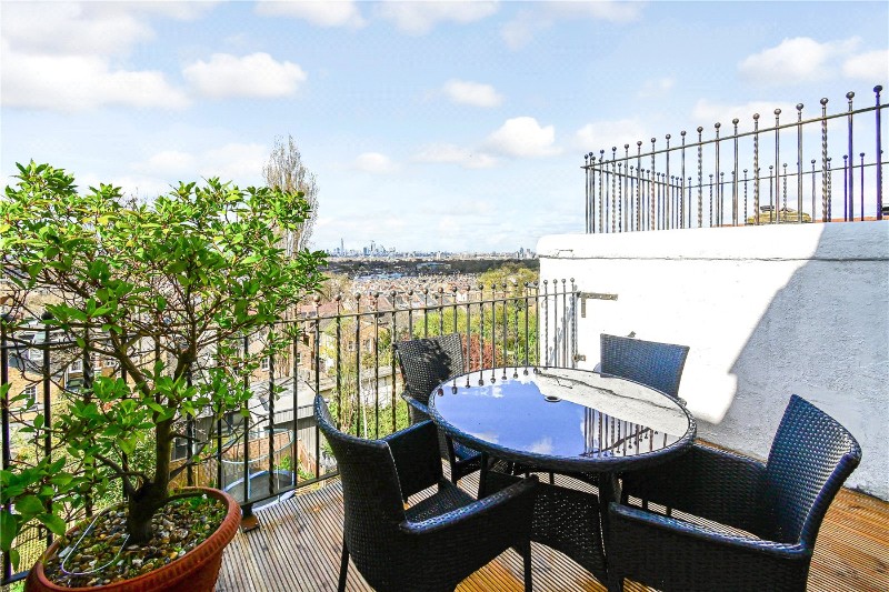 Overhill Road, East Dulwich, London, SE22