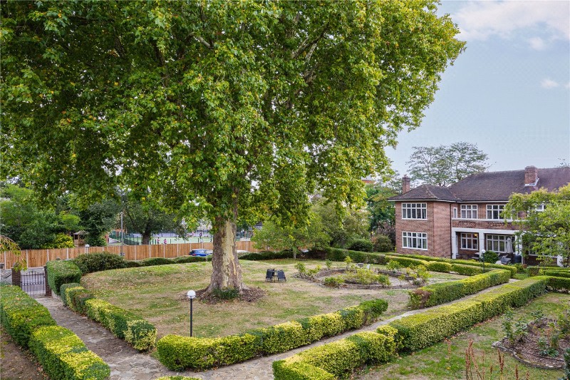 Lytton Grove, London, SW15