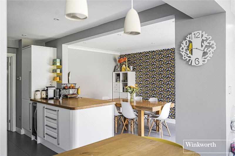 Heywood Drive, Bagshot, Surrey, GU19