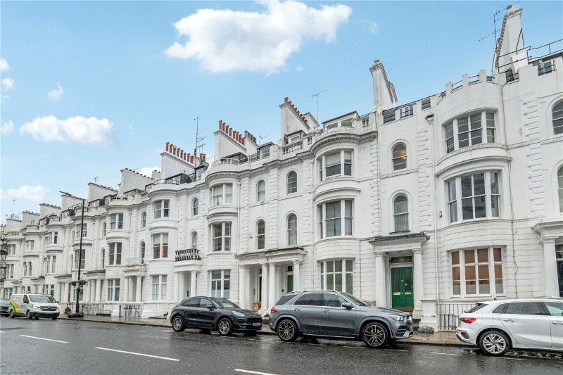 Gloucester Terrace, Bayswater, W2