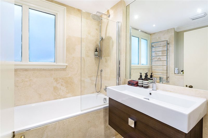 Chepstow Villas, London, W11