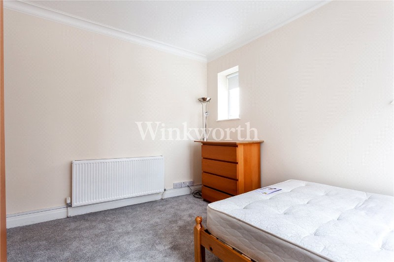 Woodstock Road, London, NW11