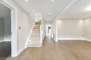Sandy Lane, Chobham, Surrey, GU24