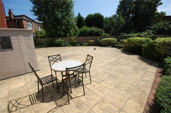 The Grove, Finchley, London, N3