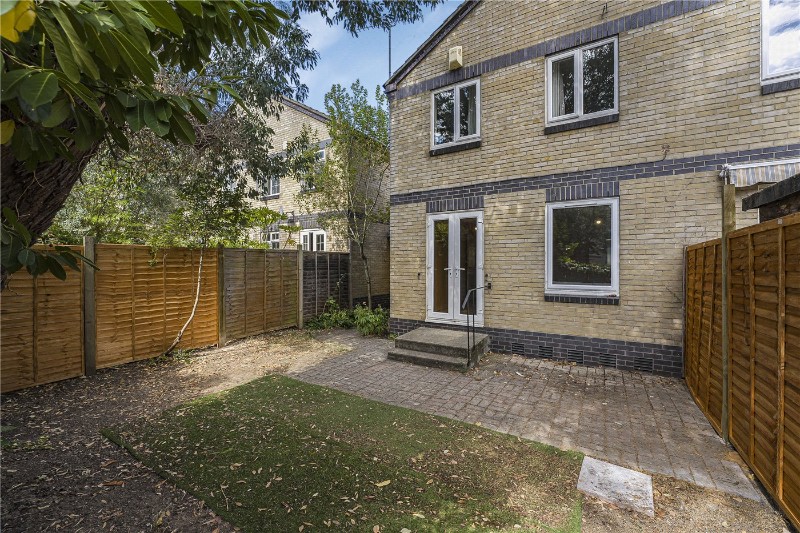 Chargrove Close, London, SE16