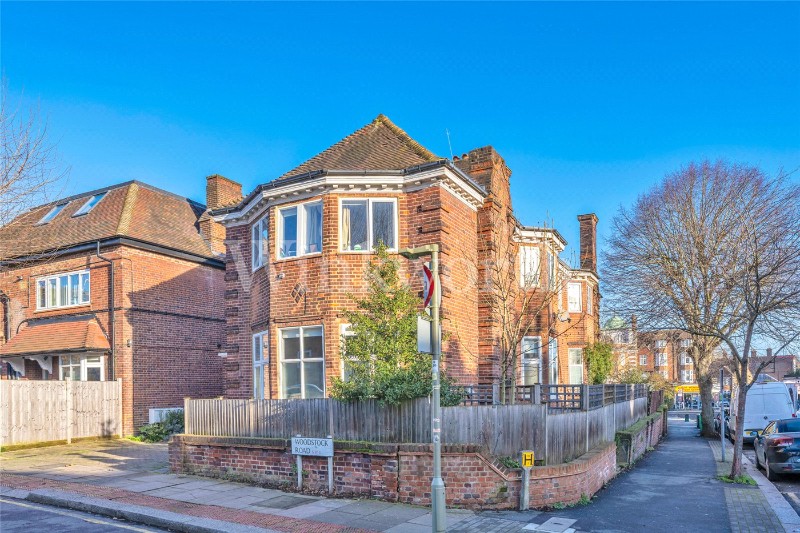 Woodstock Road, London, NW11