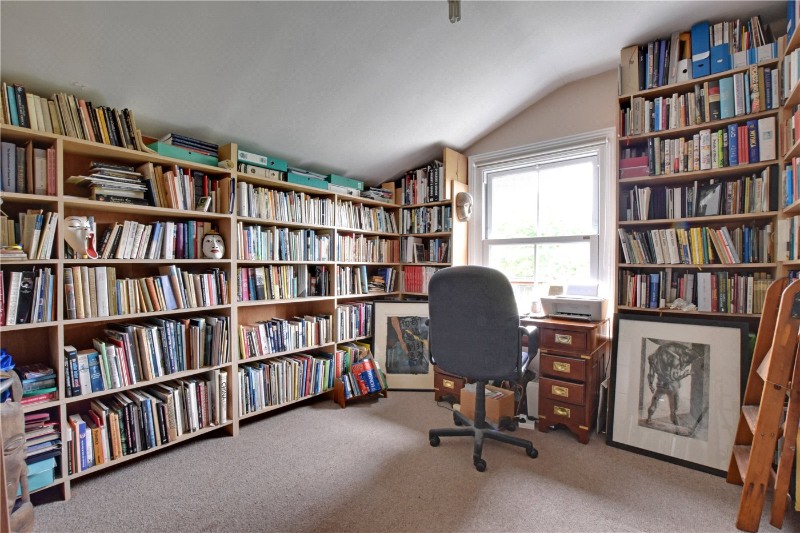 Heathwood Gardens, Charlton, London, SE7