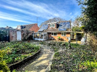 Wayside Close, Milford on Sea, Lymington, Hampshire, SO41