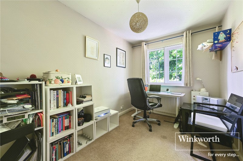 Surrey Crescent, London, W4