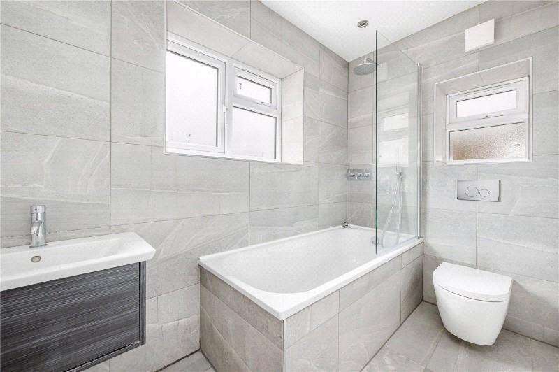 Davisville Road, London, W12