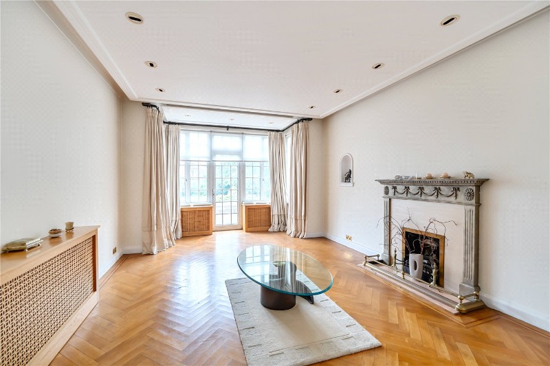 Haslemere Gardens, Finchley, London, N3