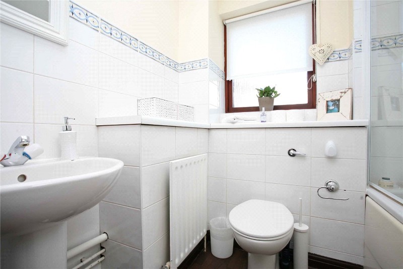 Plover Way, London, SE16