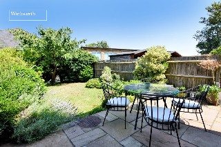 Pearing Close, Worcester Park, KT4