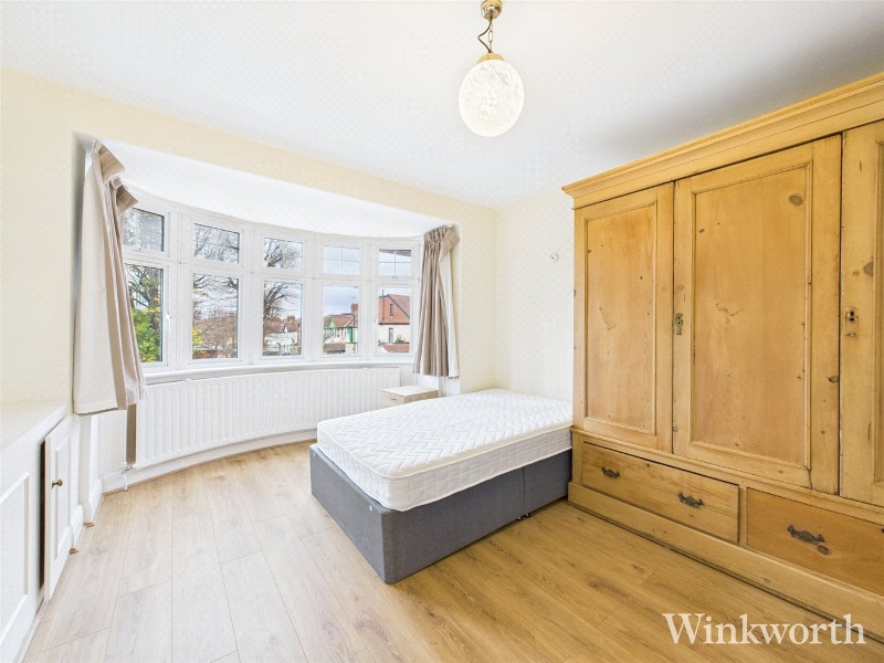 Cleveley Crescent, London, W5