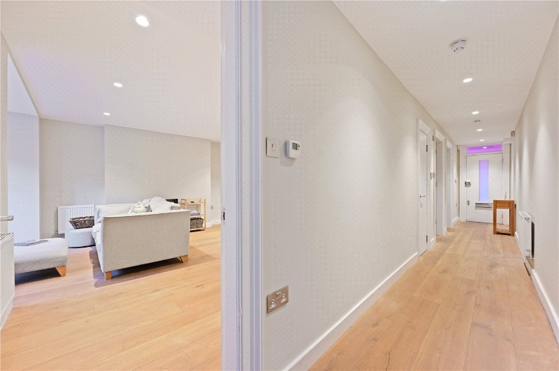 Westbourne Park Road, London, W11