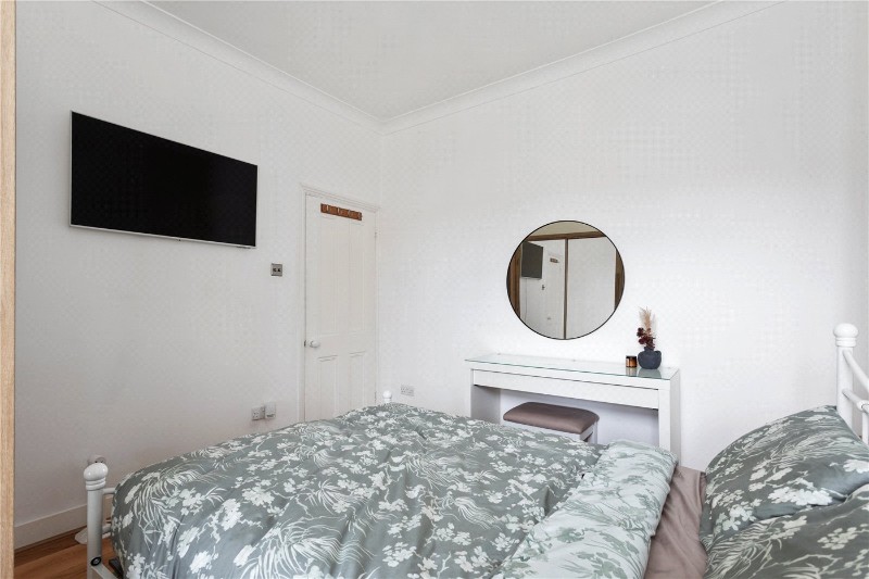Sellincourt Road, London, SW17