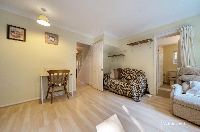 Hawkesworth Drive, Bagshot, Surrey, GU19