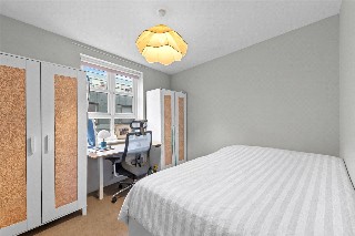 Fuller Close, London, E2