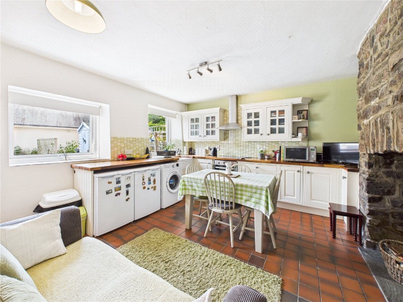 Newton Square, Bampton, Tiverton, Devon, EX16