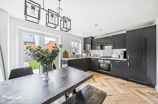 Farmington Way, Basingstoke, Hampshire, RG23