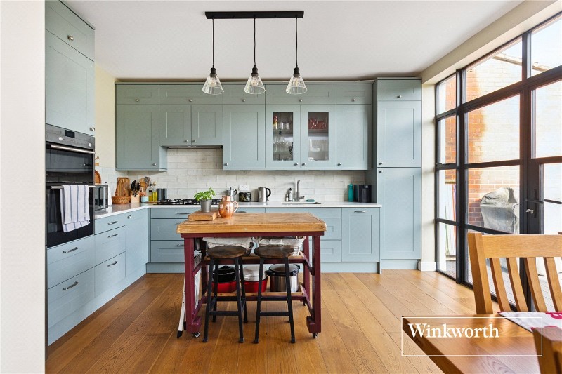 Hervey Close, Finchley, London, N3