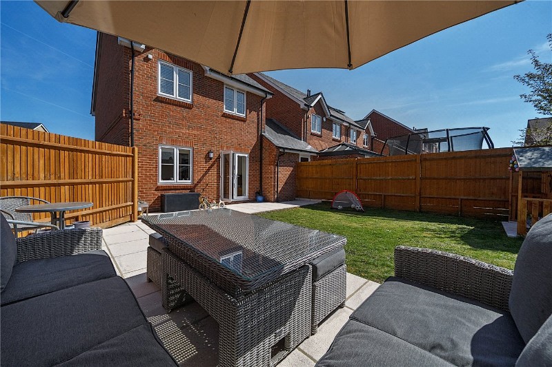 Gardenia Drive, Wrecclesham, Farnham, Surrey, GU10