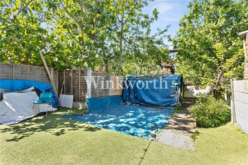 Ewart Grove, London, N22