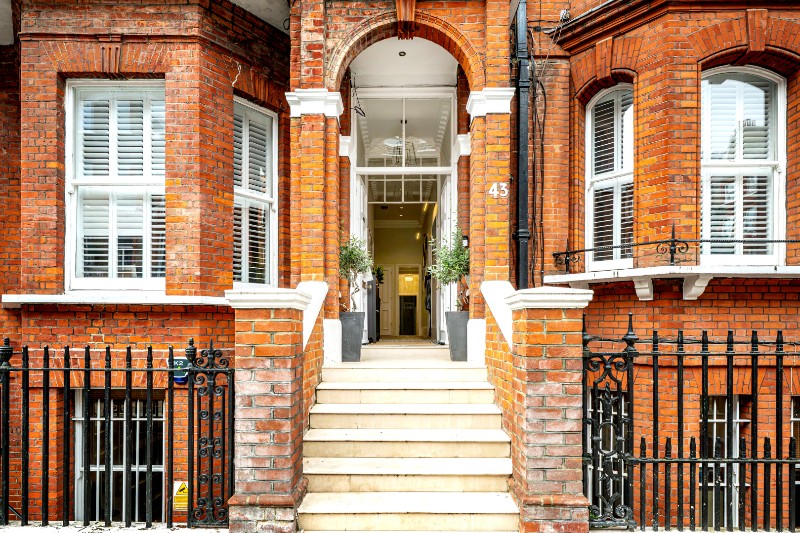 Rosary Gardens, London, SW7