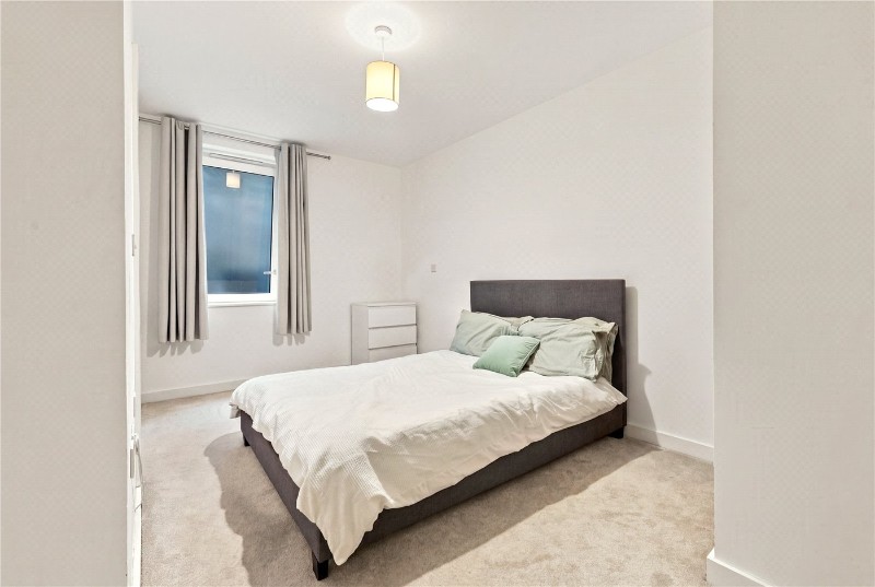 Seven Sisters Road, London, N4