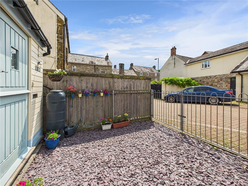 Newton Square, Bampton, Tiverton, Devon, EX16