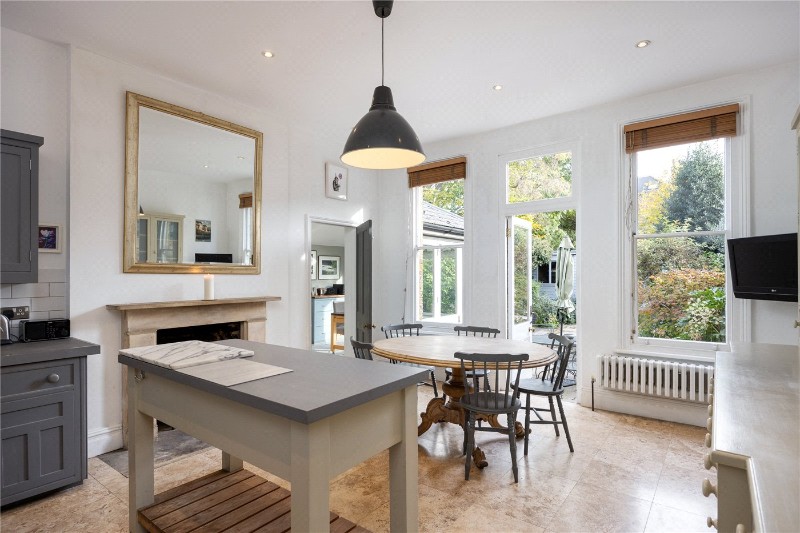 Atney Road, London, SW15