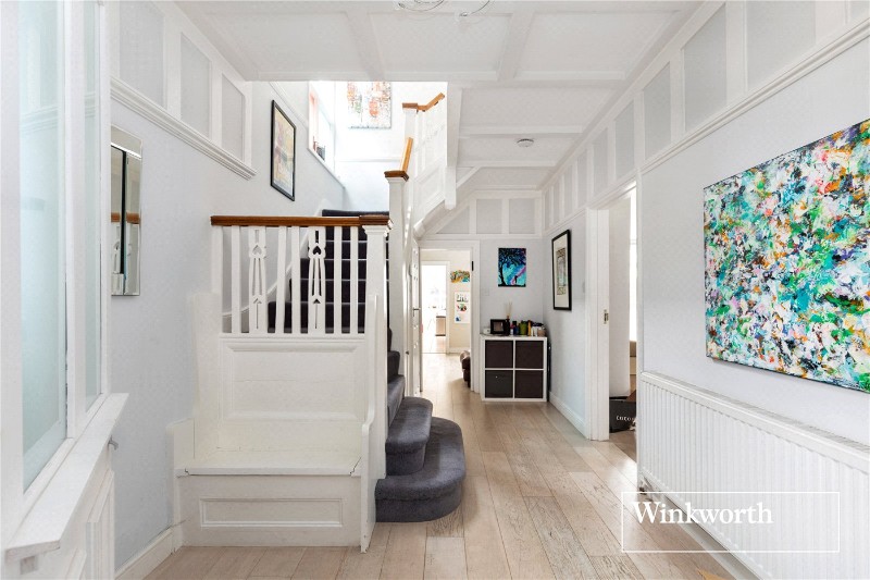 East End Road, Finchley, London, N3