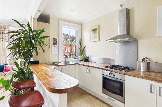 Pinfold Road, London, SW16