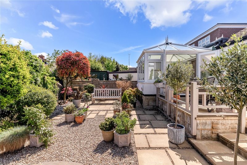 Oakley Gardens, Banstead, Surrey, SM7