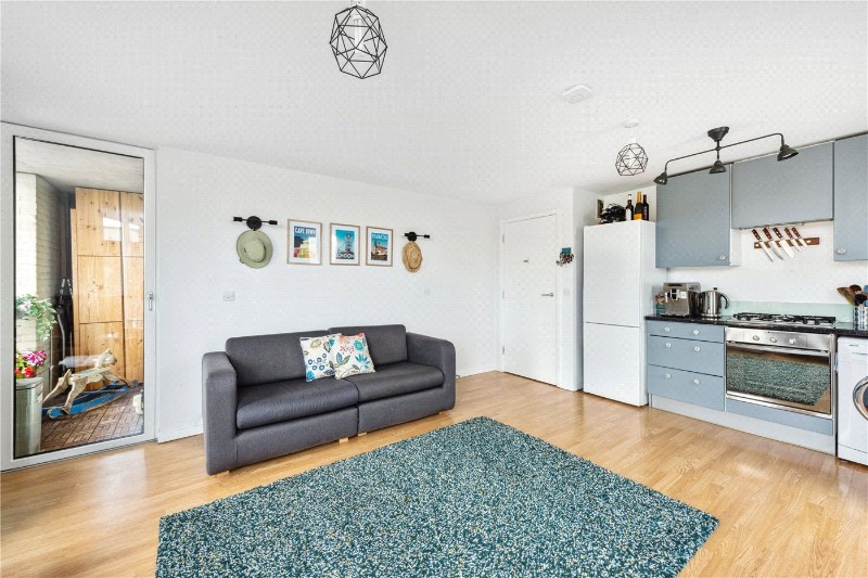 Seven Sisters Road, London, N4