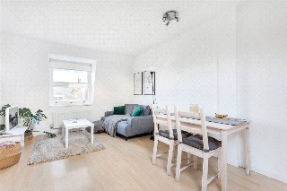 Dafforne Road, London, SW17