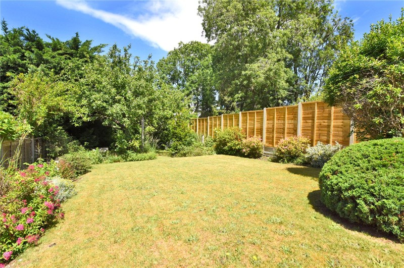 Roundwood Way, Banstead, Surrey, SM7