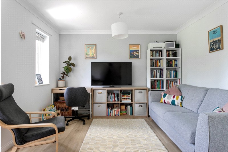 Myddleton Avenue, London, N4