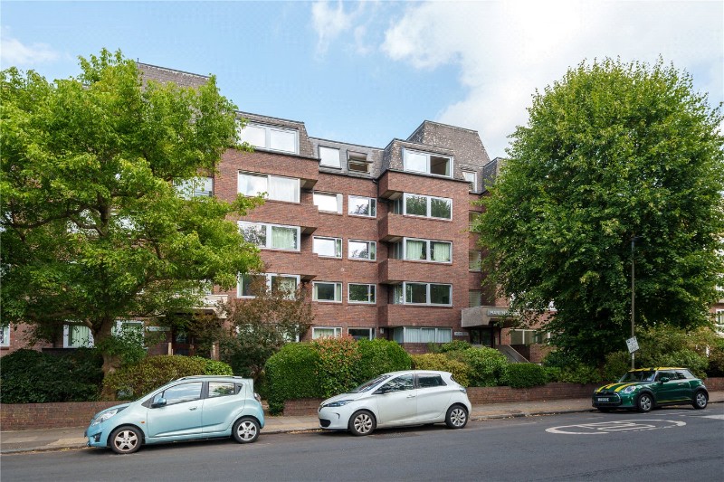 St. John's Avenue, London, SW15