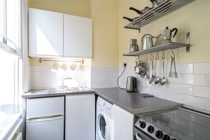 Saltoun Road, London, SW2